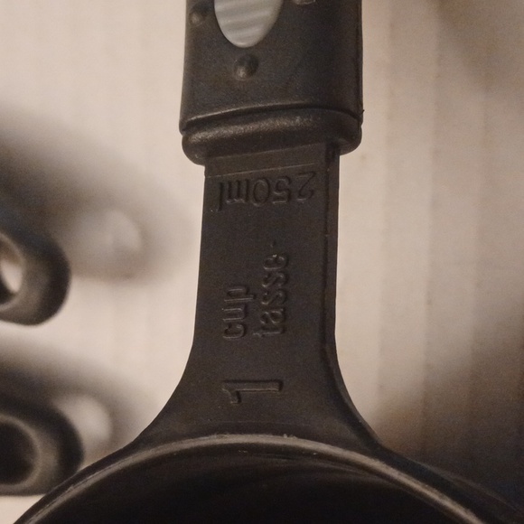 4/$40 Black Measuring Cups With Handles - Set of 4 - Picture 3 of 10